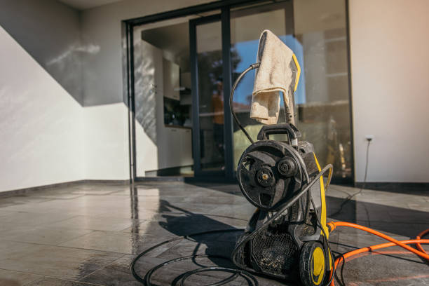 Best Pool Deck Cleaning  in Palm Harbor, FL
